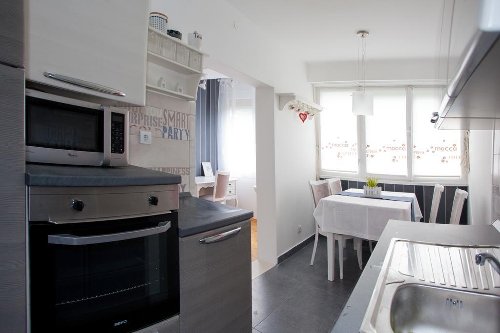 Apartment Macho Split Rum bild
