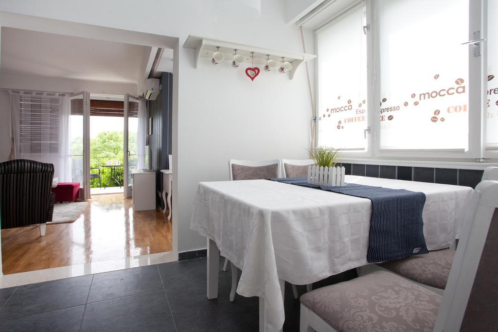 Apartment Macho Split Rum bild